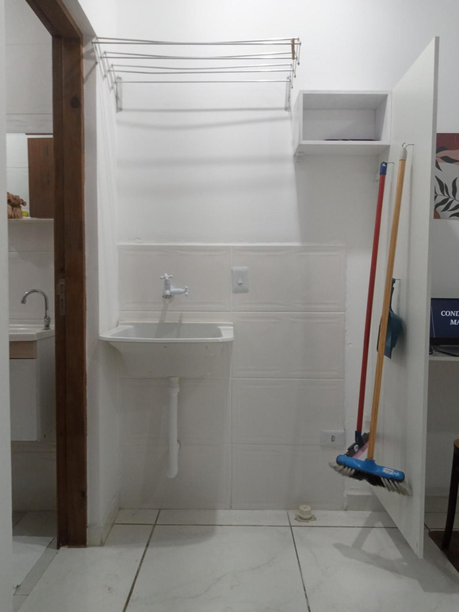 Loft10 Completo Ar Canais Assinat Garagem Internet Prox Aparecida E Industrias 平达莫尼扬加巴 外观 照片